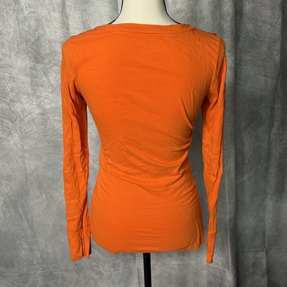 Mossimo Supply Co. Burnt Orange Long Sleeved Casual Tee - size Medium - Picture 5 of 9